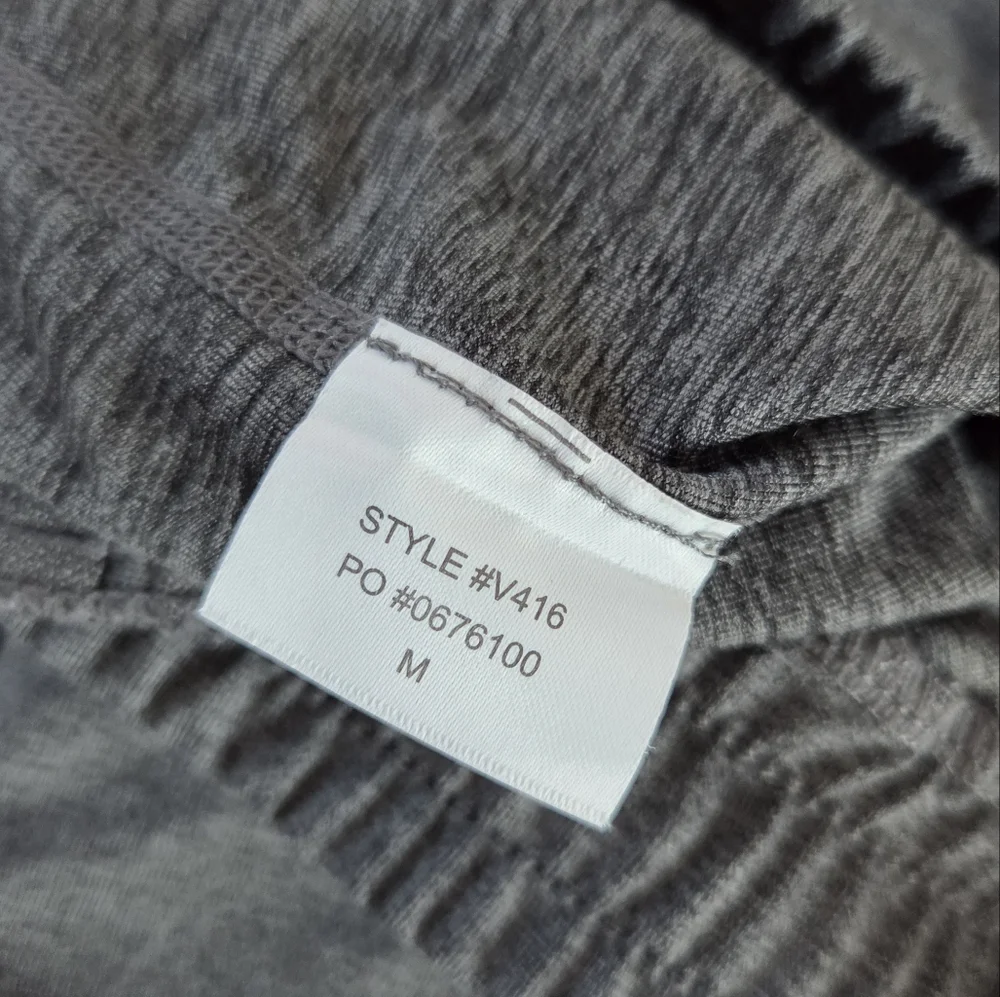 Vuori Sunday Performance Jogger Mens Charcoal Sweatpants Drawstring Pockets EUC - Picture 10 of 12